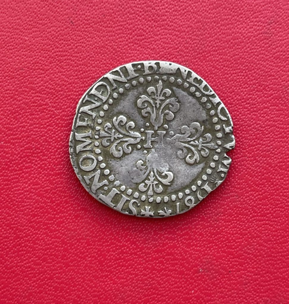 Henri III 1/2 Franc au col plat 1587 H
