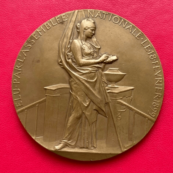 Belle médaille en bronze Emile Loubet Président de la République Française. 1899