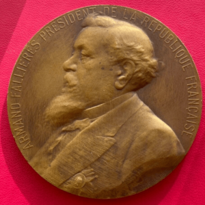 Belle médaille en bronze Armand Fallieres Président de la République Française