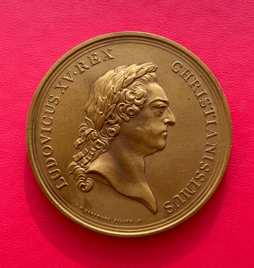Belle médaille en bronze Louis XV, "Auro Argento Aeri Flando Feriundo"
